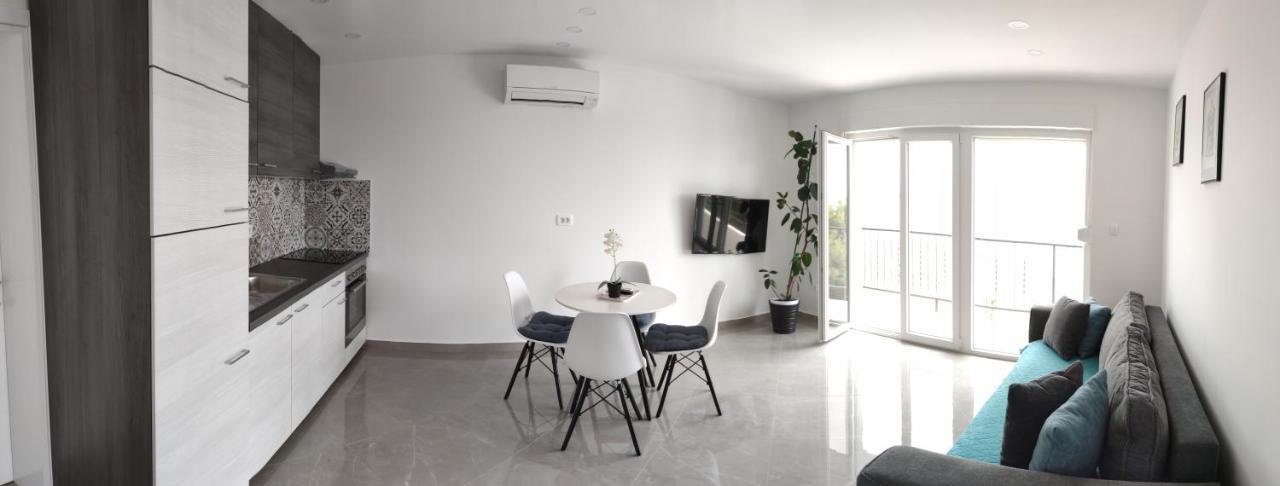 Appartement Rake à Omiš Extérieur photo